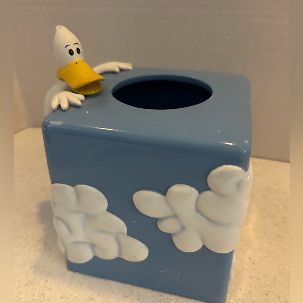 Sitting Ducks Cartoon Tissue Box Cover -
Universal Studios.